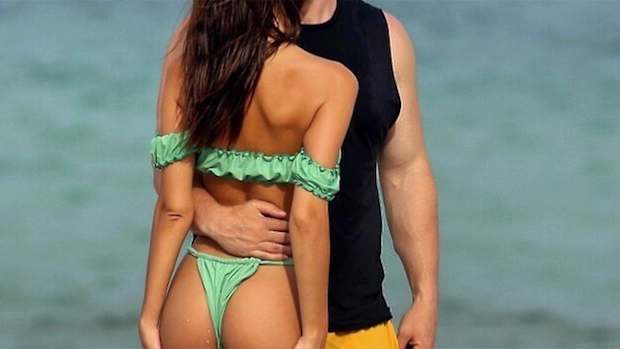 emrata-thong-pic.jpg